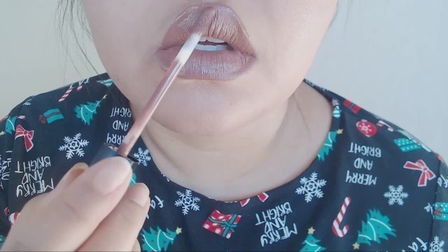 Lipstick Application (Lip Fetish)