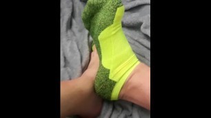 Taking off sock with no hands..