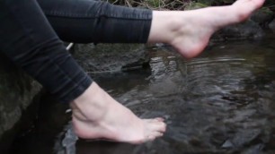 Tease for Young Feet Get Wet and Dirty In Public