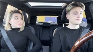 Paid for a taxi with a blowjob - in the car - outdoor