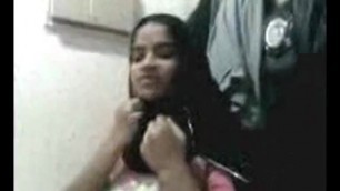 Desi college girl home made fun with her cousin mms - low qaulity