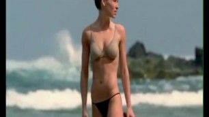 Evangeline Lilly looking sexy in Lost
